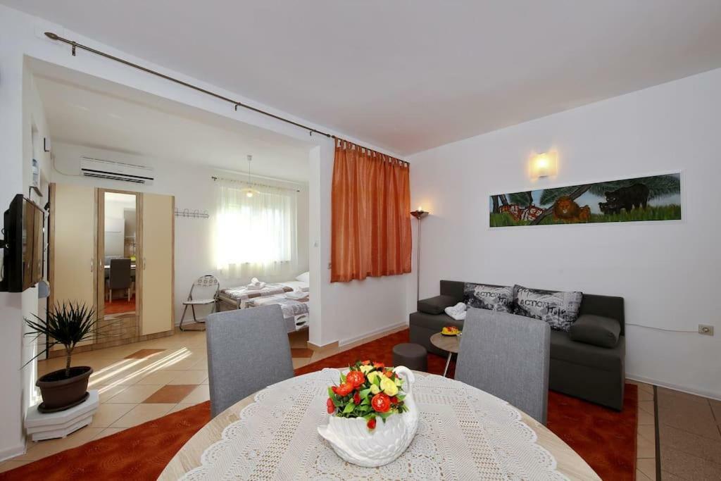 Studio Apartment Visnjik Zadar Exterior photo