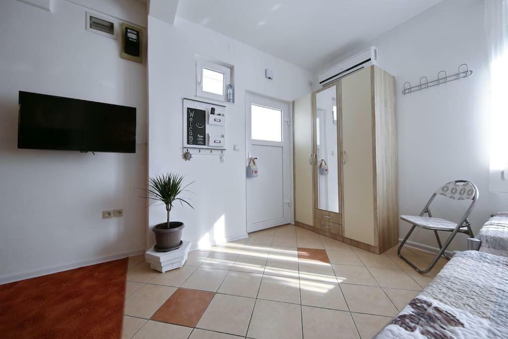 Studio Apartment Visnjik Zadar Exterior photo